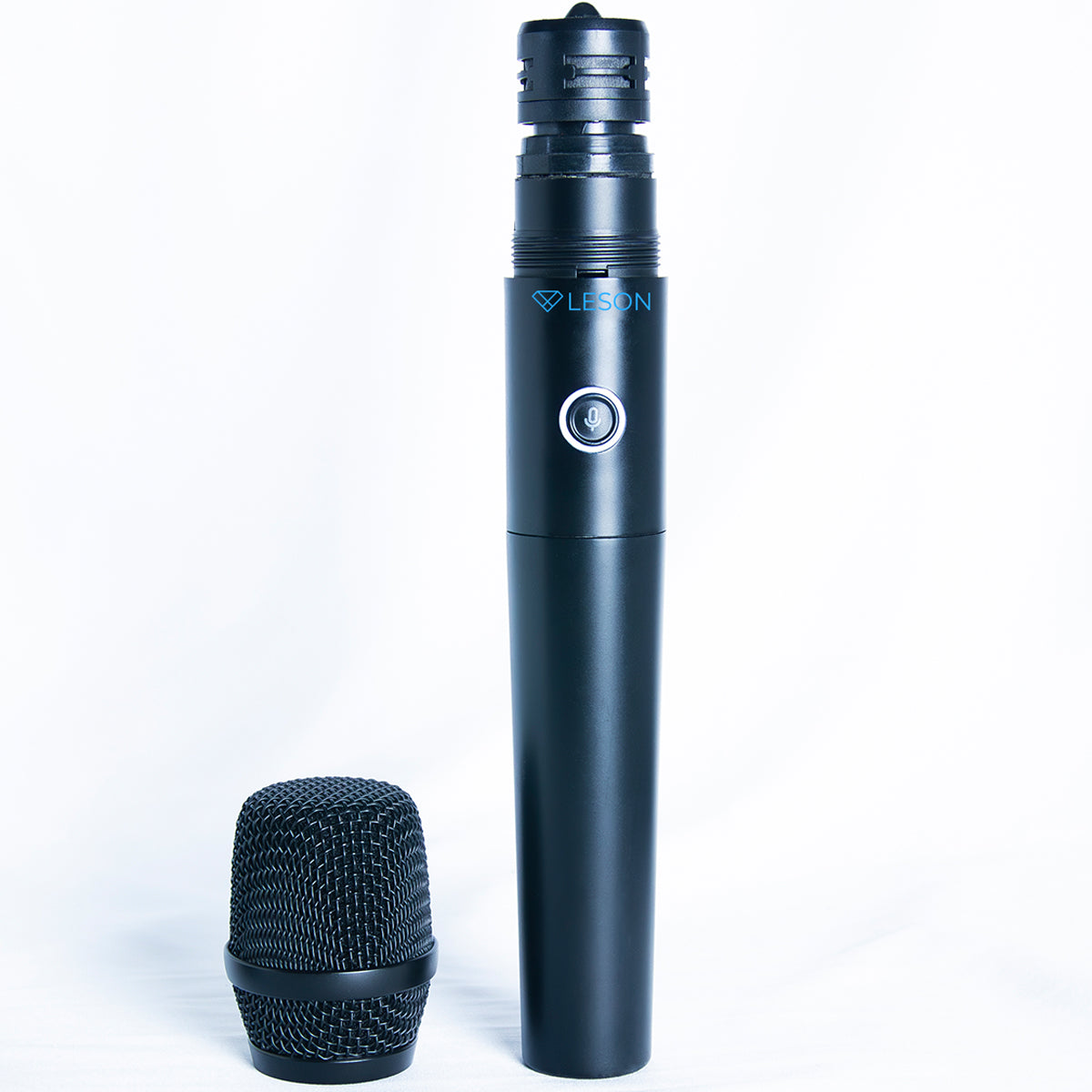 MICROFONE SEM FIO DINÂMICO LESON AR100 MULTI FREQUENCIAS COR PRETO